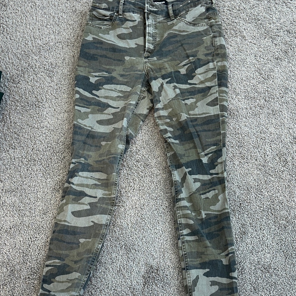Express Camouflage Patterned Jeans